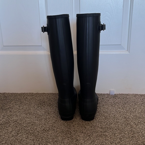 Hunter boots. Women’s size 8 - Picture 7 of 7